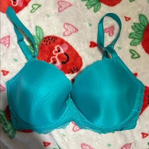 Victoria's Secret Turquoise Lace Bra